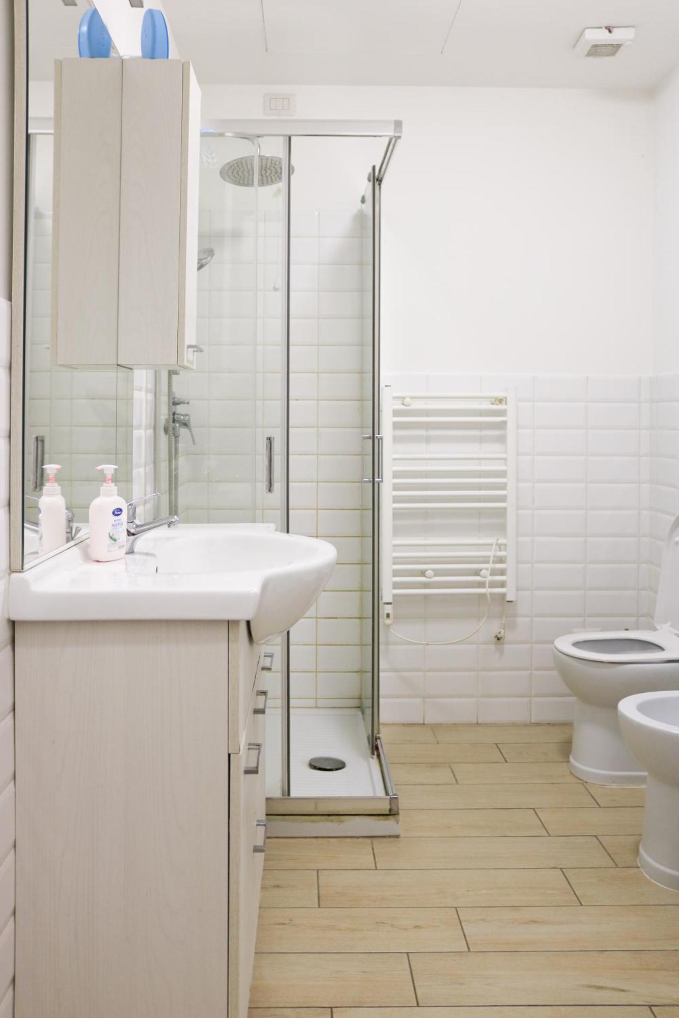 Along The Canal Smart Flat Naviglio - 4 People Corsico Exterior foto