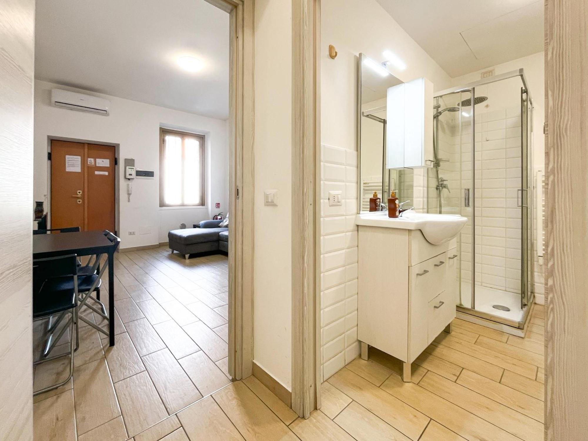 Along The Canal Smart Flat Naviglio - 4 People Corsico Exterior foto