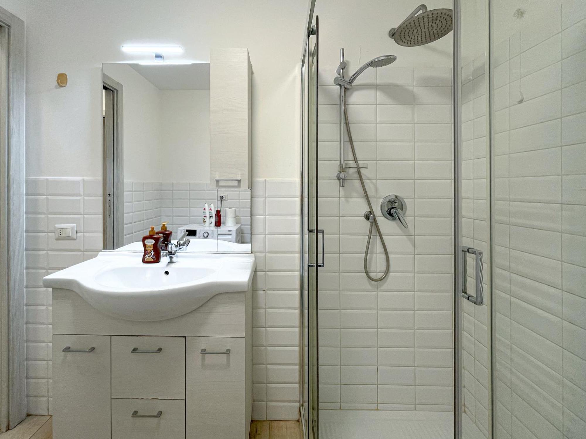 Along The Canal Smart Flat Naviglio - 4 People Corsico Exterior foto
